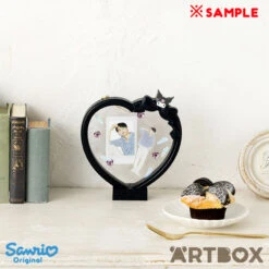 SANRIO Kuromi Heart Shaped Memorabilia Display Frame -Fashion Gift Shop 776963 Frame 3 650 3